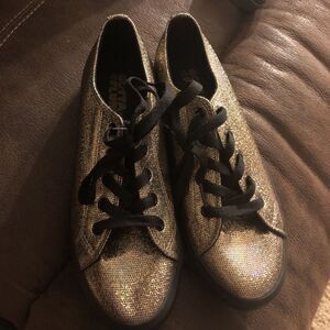 Gotta Flurt Womens US‎ Size 8 Gold Sparkly Shoes
